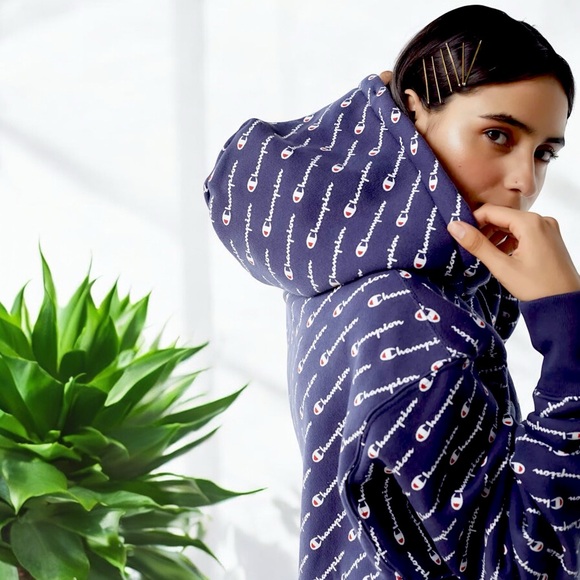 Champion Women's Reverse Weave All Over Print Cropped Hoodie Boxy Fit - Picture 6 of 16